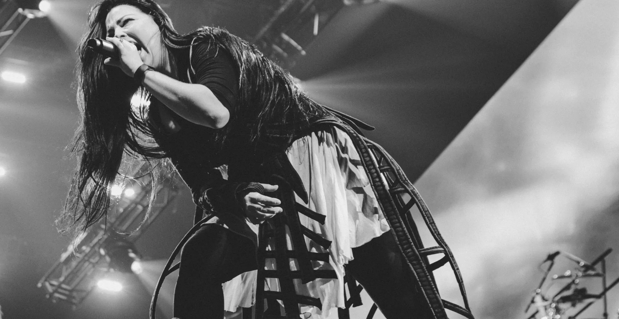 Amy Lee live onstage with Evanescence